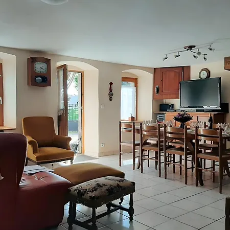 De Varenne * Chamalières-sur-Loir